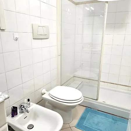 Rose House With Private Garden * Lido di Venezia