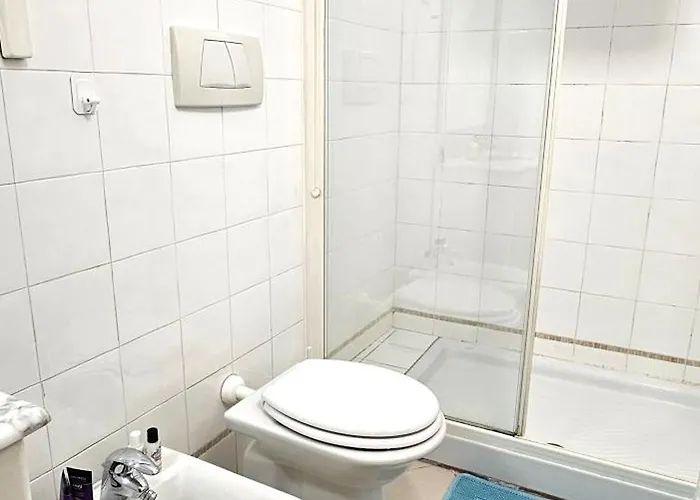 Rose House With Private Garden * Lido di Venezia