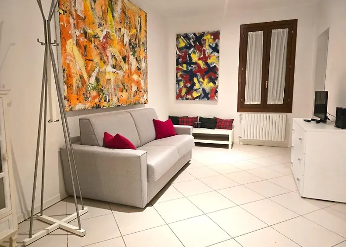 Rose House With Private Garden Apartamento Lido di Venezia